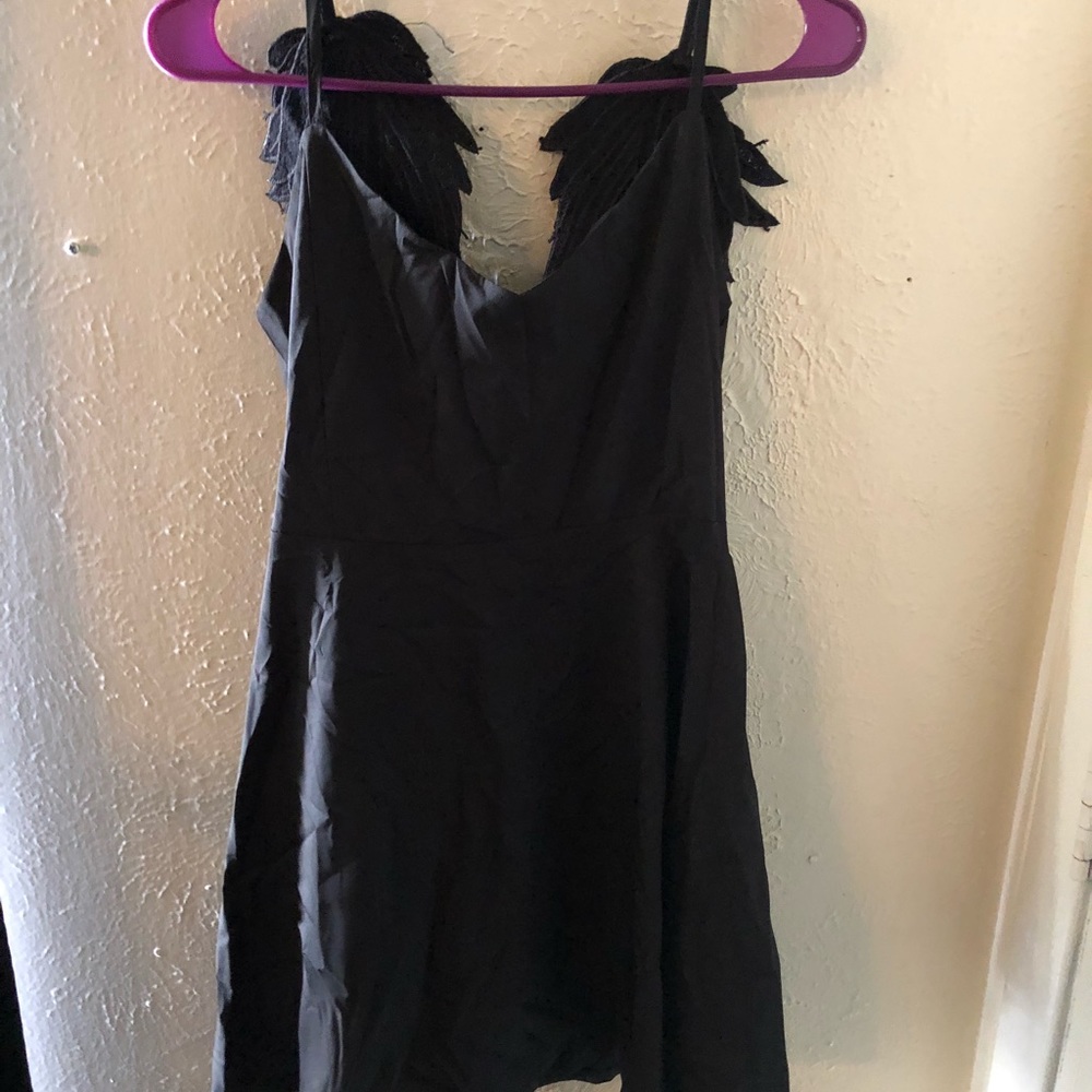 Dress - Picture 3 of 3